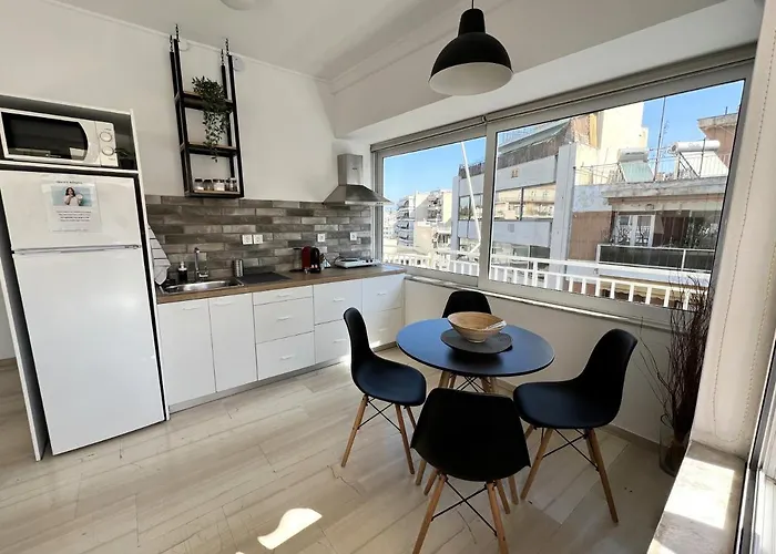 Zeus Bright & New Apartment - 25\' Walk To The Acropolis